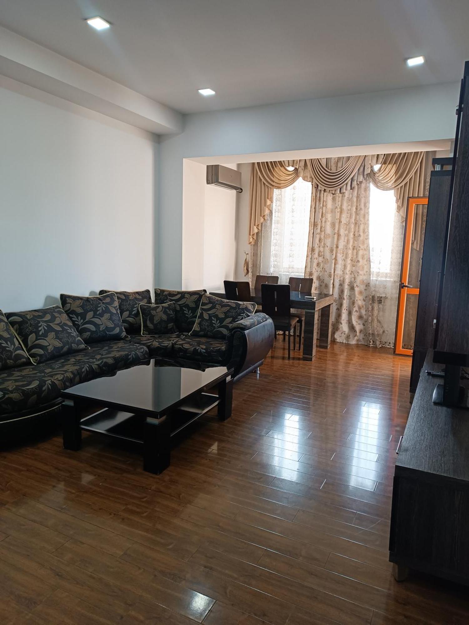 Rent Inn Yerevan On Buzand Street Exterior foto