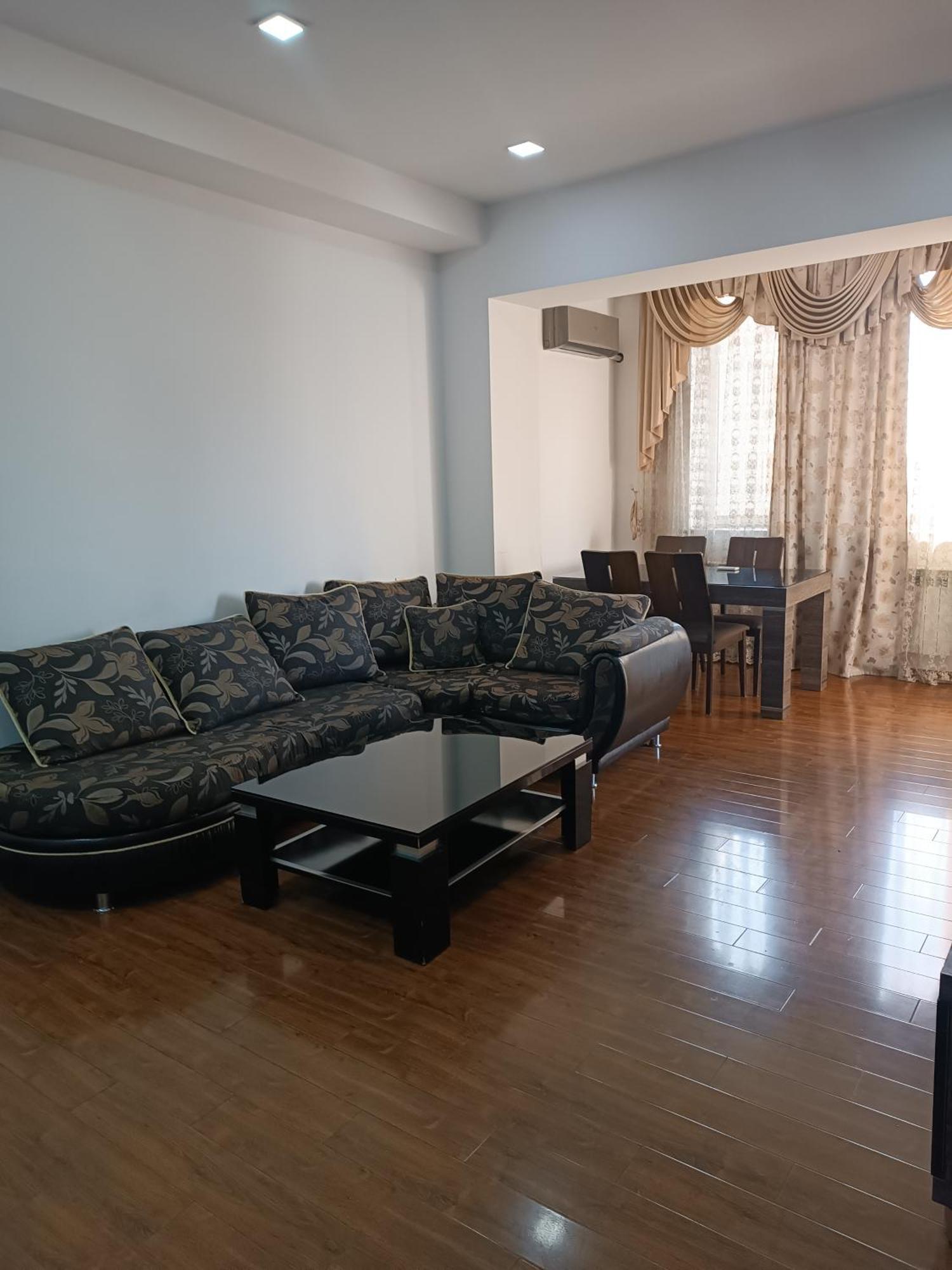 Rent Inn Yerevan On Buzand Street Exterior foto